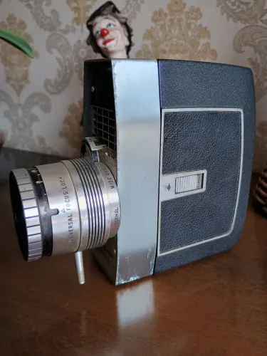 Filmadora Bell e Howell antiga