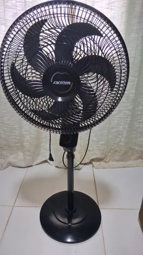 Ventilador semi novo mallory