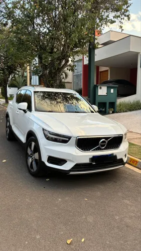 Volvo XC40 XC 40 T-4 Momentum 2.0 190cv FWD 2020