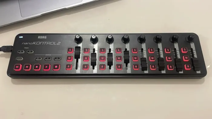 Korg Nanokontrol 2