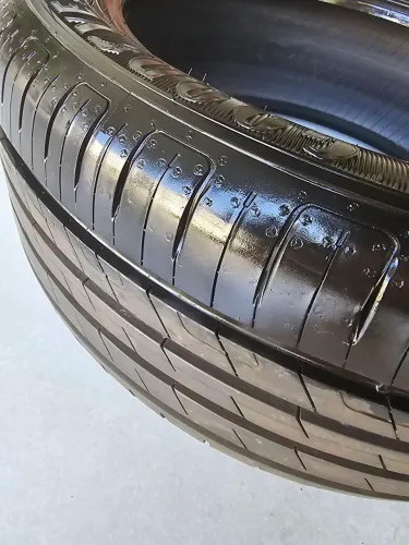 Pneu Goodyear Wrangler 235/45 R19