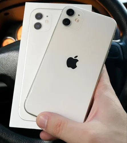 iPhone 11 128GB - Branco