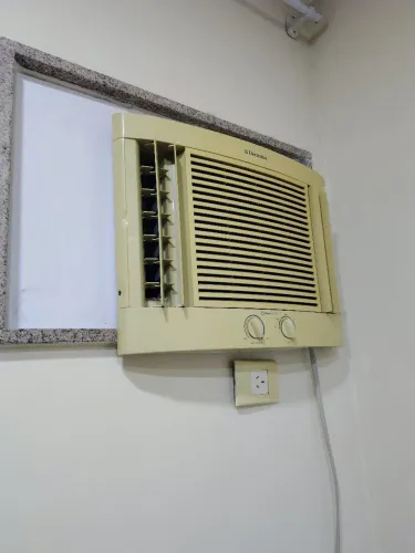 Ar condicionado usado em bom estado