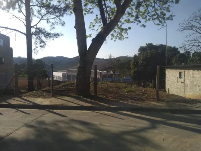 Terreno no Jardim Dulce Guararema | 250 m² e documentação regularizada