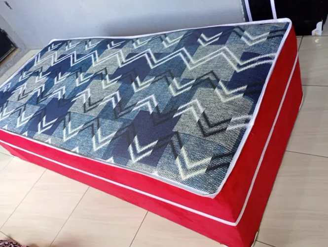 Cama de solteiro espuma alta 