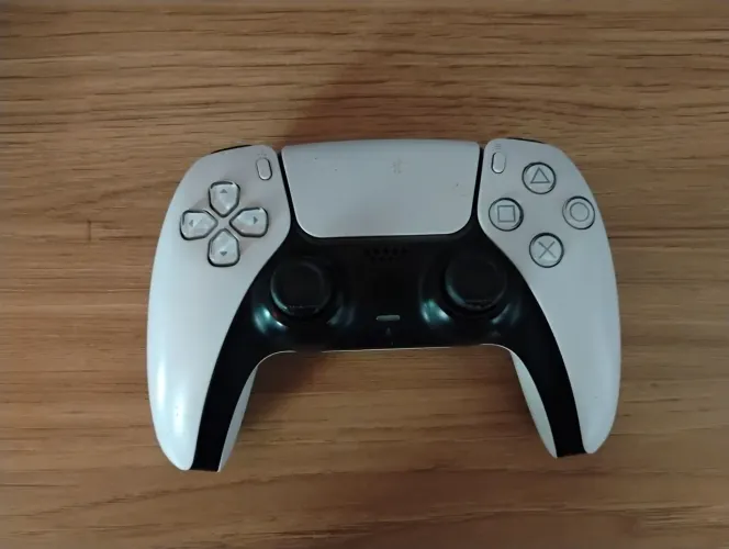 PLAYSTATION 05 - 01 ANO DE USO