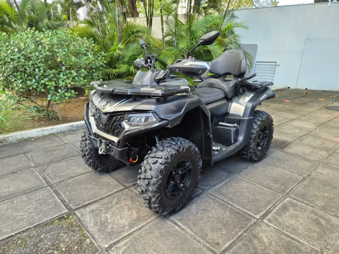 Quadriciclo CFORCE 625 TOURING