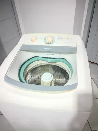 Vendo uma máquina de lavar roupa 11 quilos da Consul facilite sesto inox bem silincioza fu