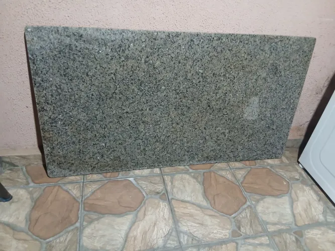 Vendo uma pedra de marmore