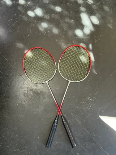 Raquetes bedminton