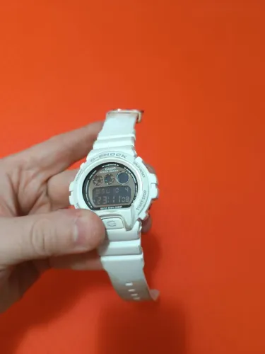 Relógio Casio de pulso original DW6900 NB cor branco