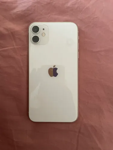 iPhone 11 branco em perfeito estado