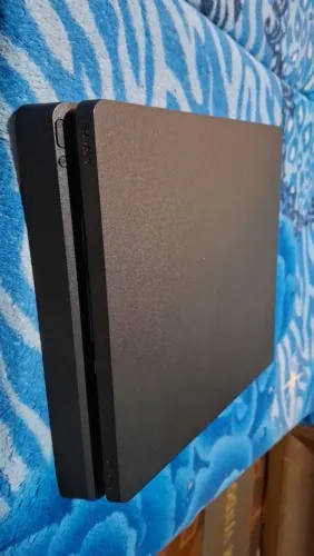 Ps4 slim 1 tb