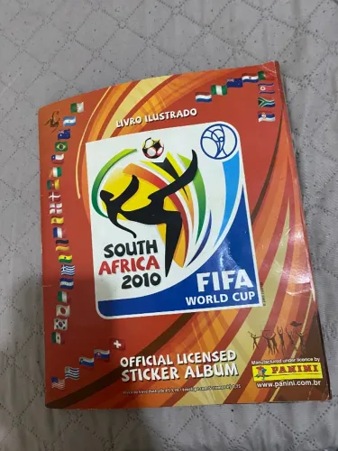 Álbum da copa 2010, completo em bom estado