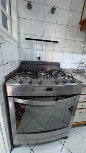 Fogão de 5 bocas, gás encanado