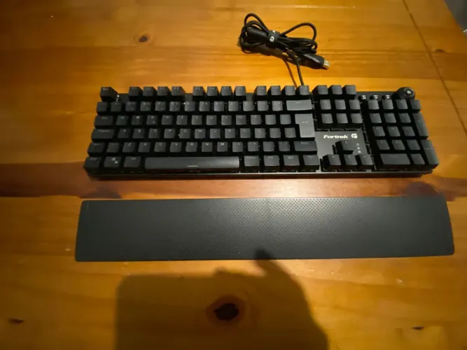TECLADO GAMER FORTREK K7