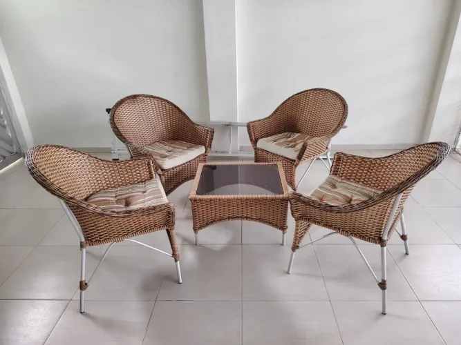 Conjunto de terraço 5pç em Ratan