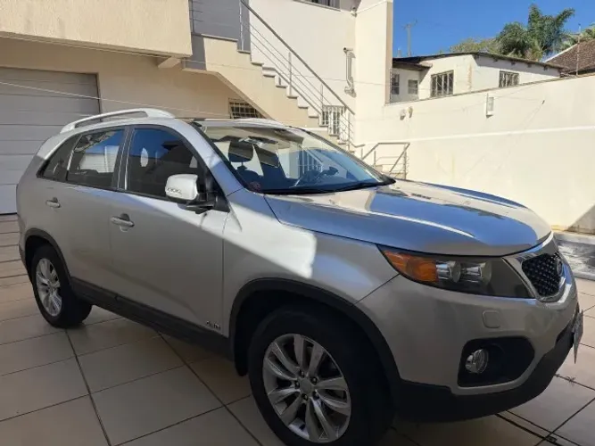 Kia Motors Sorento 3.5 V6 24V 278cv 4X4 Aut. 2013