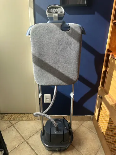 Vaporizador de Roupa Electrolux Expert EGS20