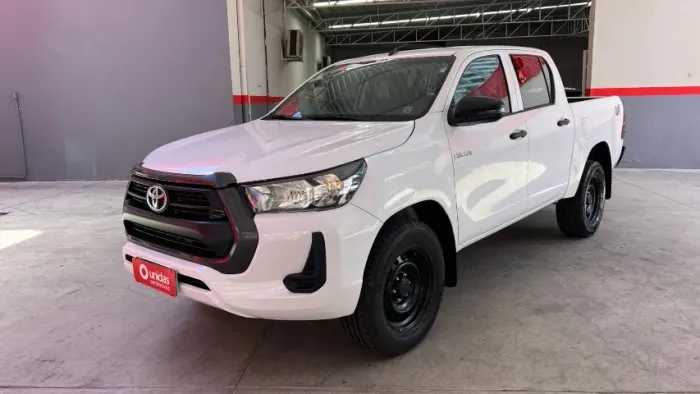 Toyota Hilux CD 4X4 2.8 Diesel Mec. 2024