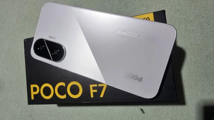 Vendo Xiaomi poco F7 12/512 GB topissimo completo com tudo original sem detalhes 