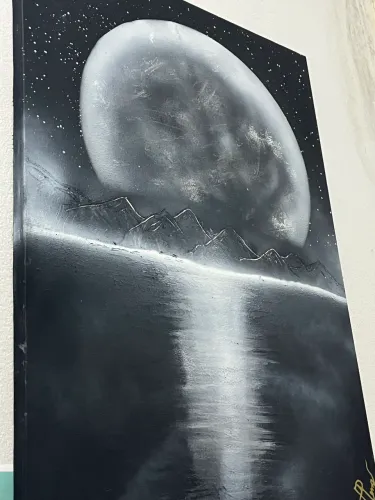 Quadro Decorativo Paisagem Lua e Montanhas - Preto e Branco (70x50cm)