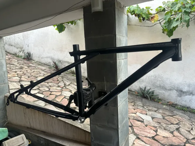Quadro MTB Mountain Bike XC GT Avalanche 1.0 TAM . M 16 aro 26