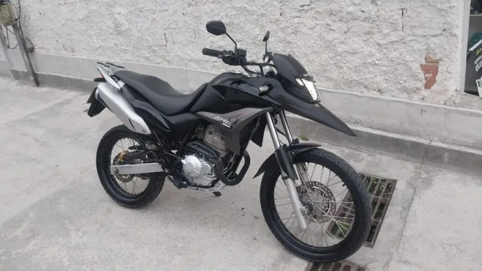 Vendo xre 300 2012
