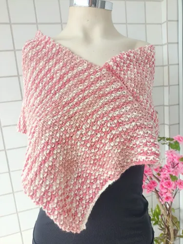 Poncho / Xale Tricot Feminino Rosa Mesclado | Usado em Ótimo Estado