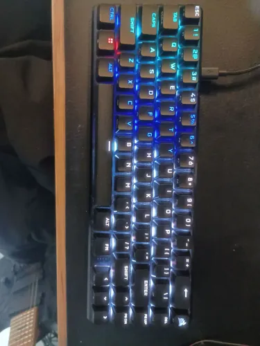 Teclado Gamer Corsair K65 PRO Mini RGB (65%) - Switch Óptico OPX