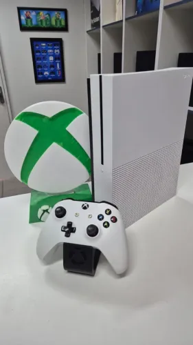 Xbox One S 1tb + 1 Controle - 3 meses de Garantia!