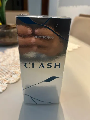 Perfume Boticário nunca usado CLASH