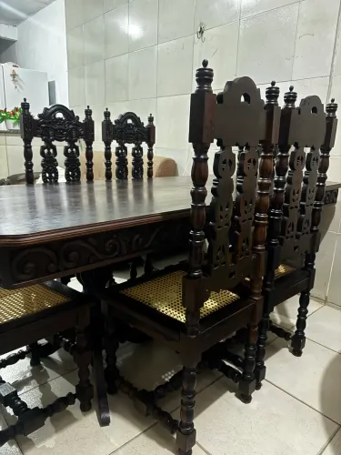 Mesa de Jantar Colonial em Madeira Maciça