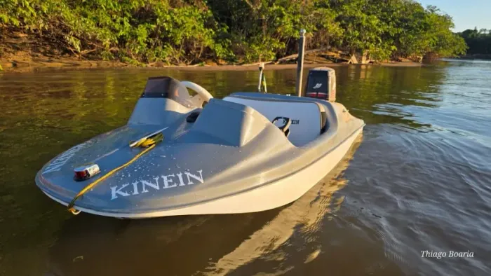 Mini Lancha com motor Mercury 50HP