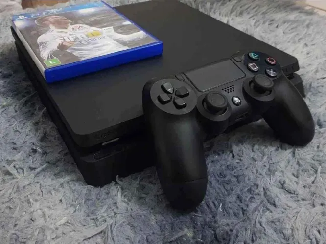 PLAYSTATION 4  SLIM