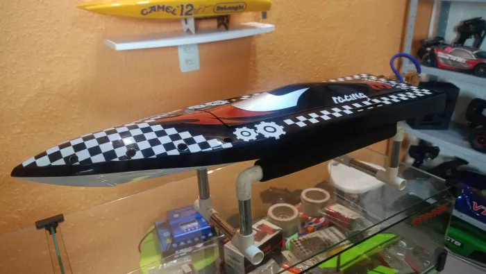Lancha nautimodelo RC brushless 