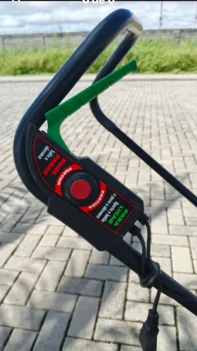 Máquina carrinho de grama elétrico Trapp SI 350 1800w
