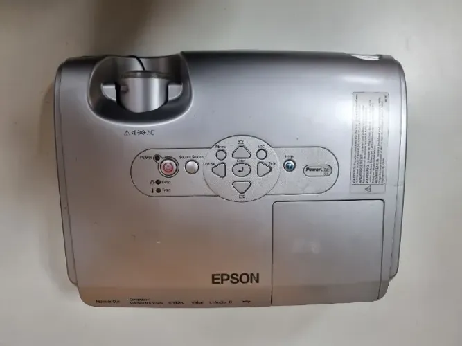 Projetor Epson barato para manutenção