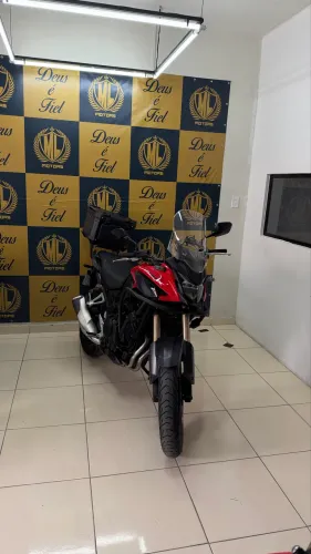 VENDE-SE CB 500X 2023