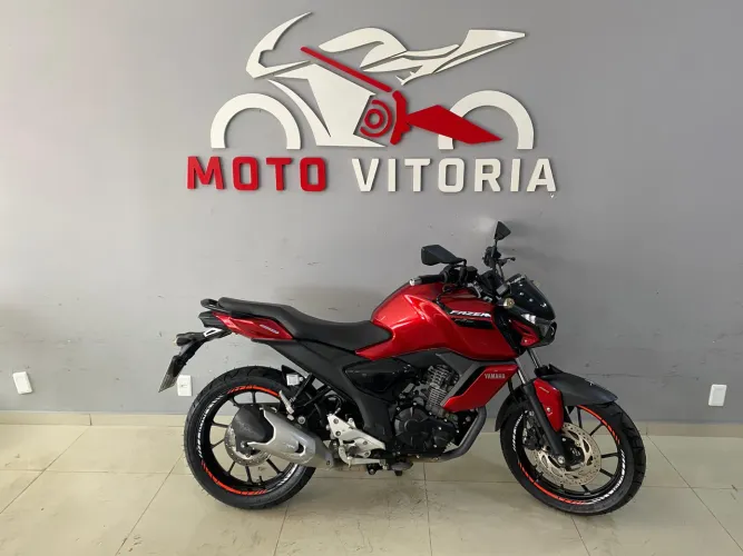 YAMAHA FZ15 impecável único dono completa de tudo 