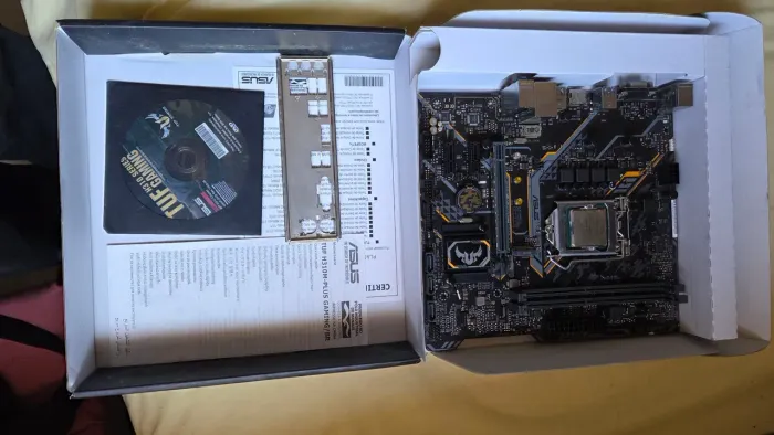 placa mãe asus tuf h310m-plus gaming/br i7 9700