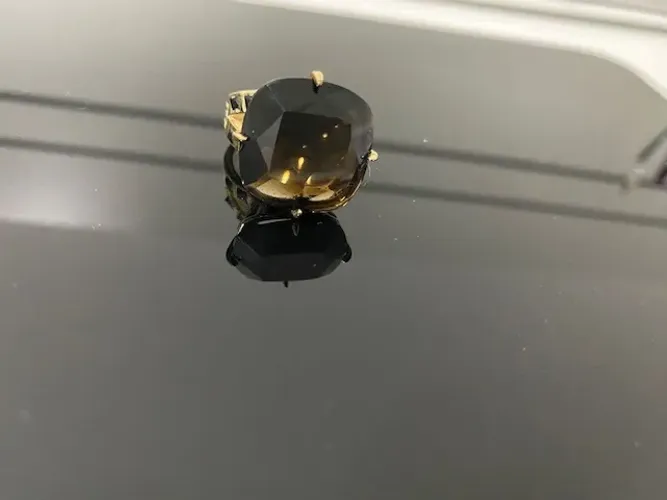 ANEL PEDRA QUARTZO FUMÊ  DA  RENOMADA DESING MARIA DOLORES