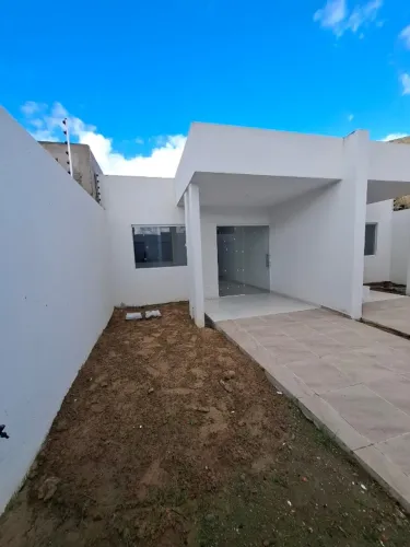 Casa nova na Santa Lúcia 2 quartos sendo 1 suíte