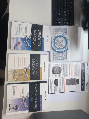Kit livros Piloto Privado + computador de voo