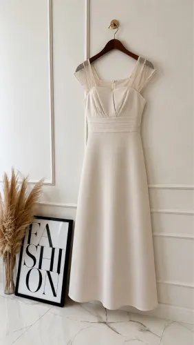 Vestido beje