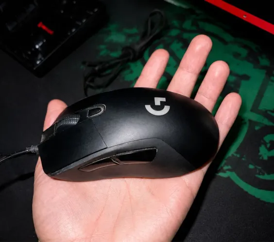 Mouse logitech g403