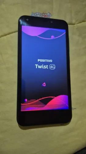 Smartphone positivo twister
