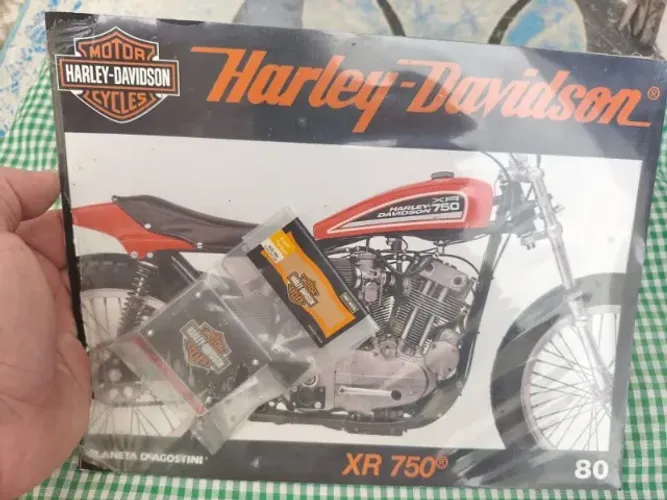 Harley Davidson Fat Boy 1:4 - Planeta DeAgostini - Peças Avulsas