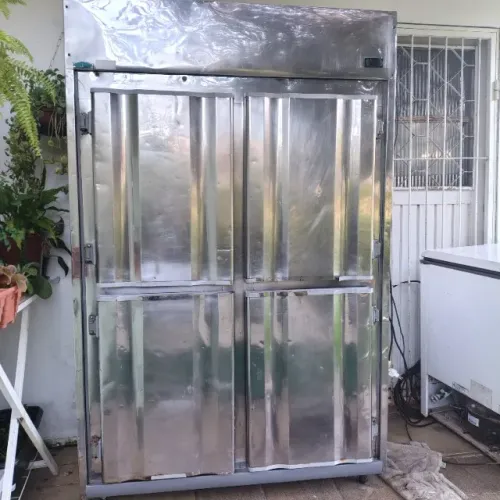 CÂMARA FRIA/GELADEIRA INDUSTRIAL 4 PORTAS INOX