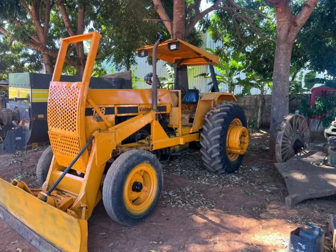 Trator Valmet 128